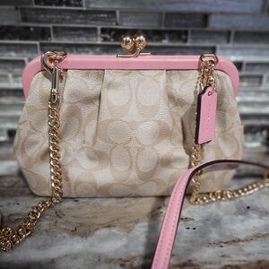 Coach Kiss lock Crossbody